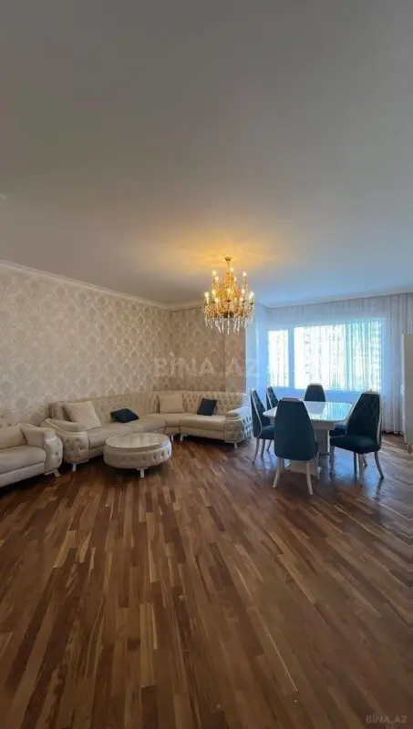 Kirayə verilir 3 otaqlı mənzil 150 m²