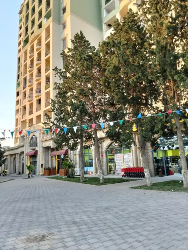 Satılır obyekt 95 m²
