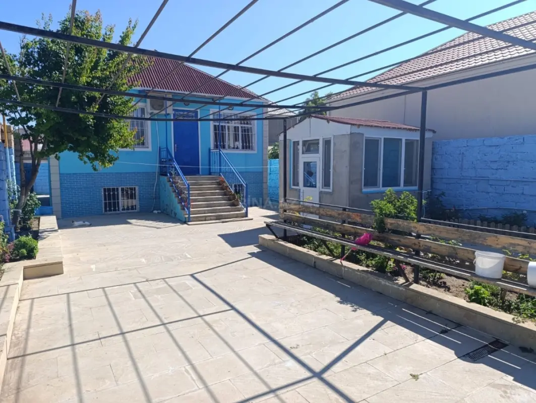 Satılır 5 otaqlı həyət evi 124 m²