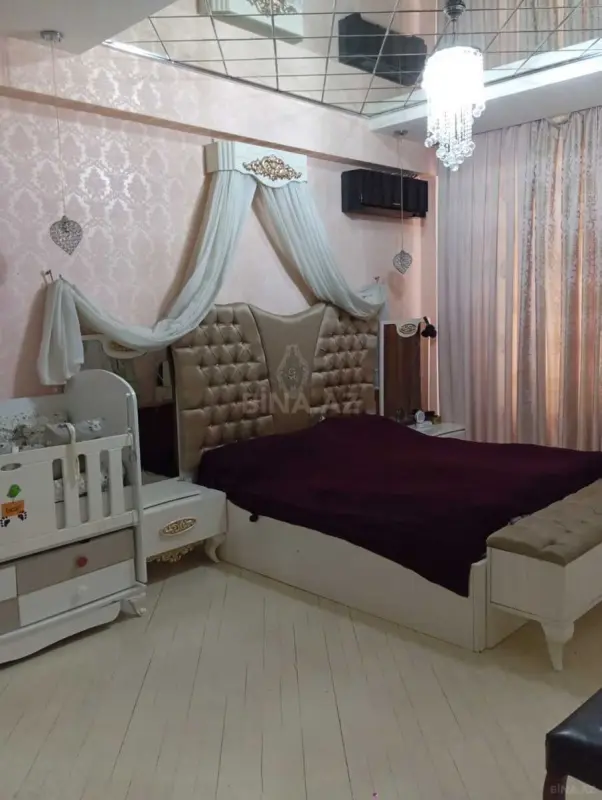 Satılır 3 otaqlı mənzil 116 m²