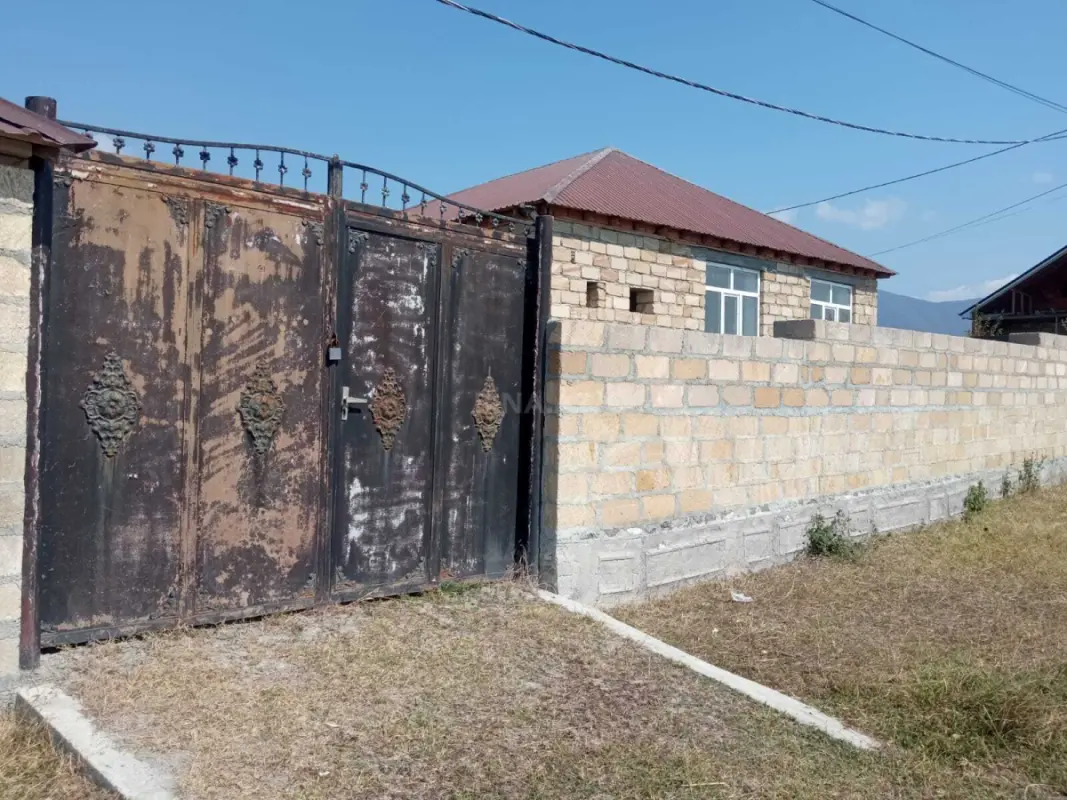 Satılır 4 otaqlı həyət evi 120 m²