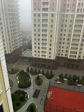 Satılır 4 otaqlı mənzil 185 m² — Bakı 4 otaq 185.00 m²