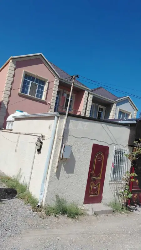 Satılır 4 otaqlı həyət evi 120 m²