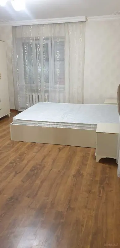 Kirayə verilir 3 otaqlı mənzil 100 m²