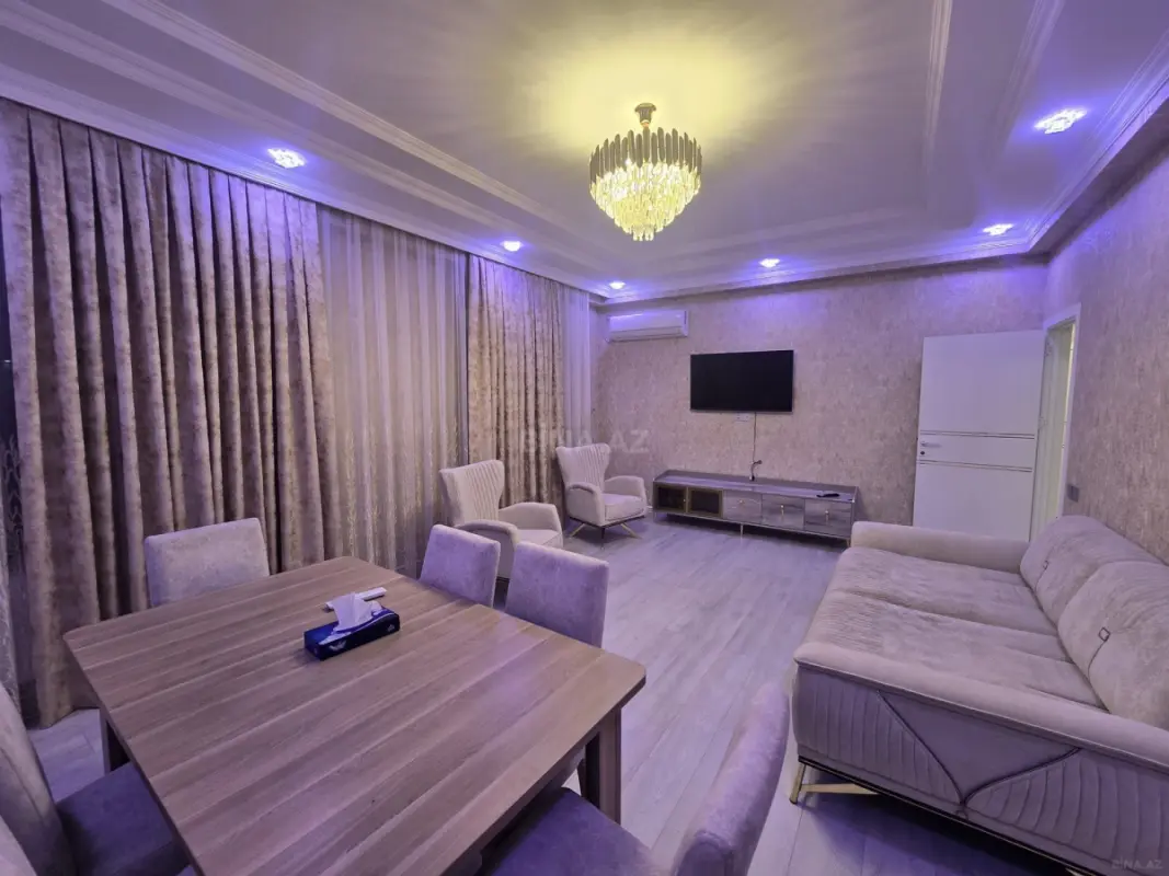 Kirayə verilir 2 otaqlı mənzil 85 m²