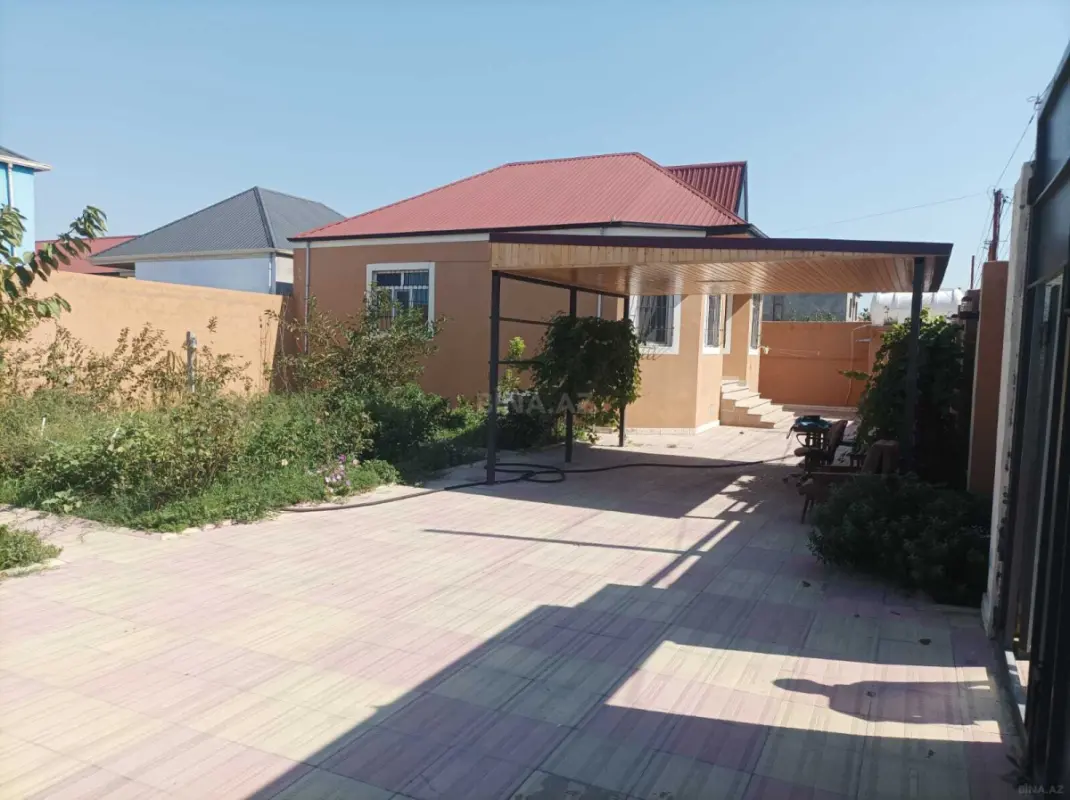 Satılır 3 otaqlı həyət evi 100 m²