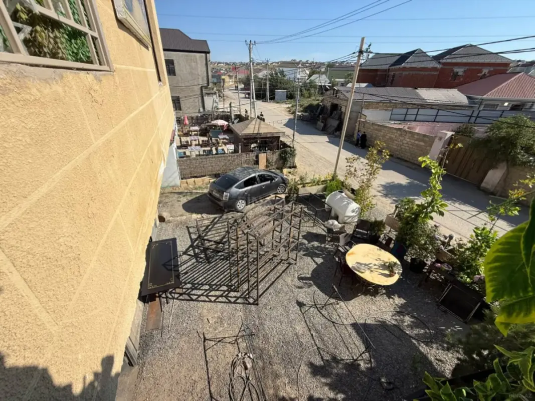 Satılır obyekt 220 m²