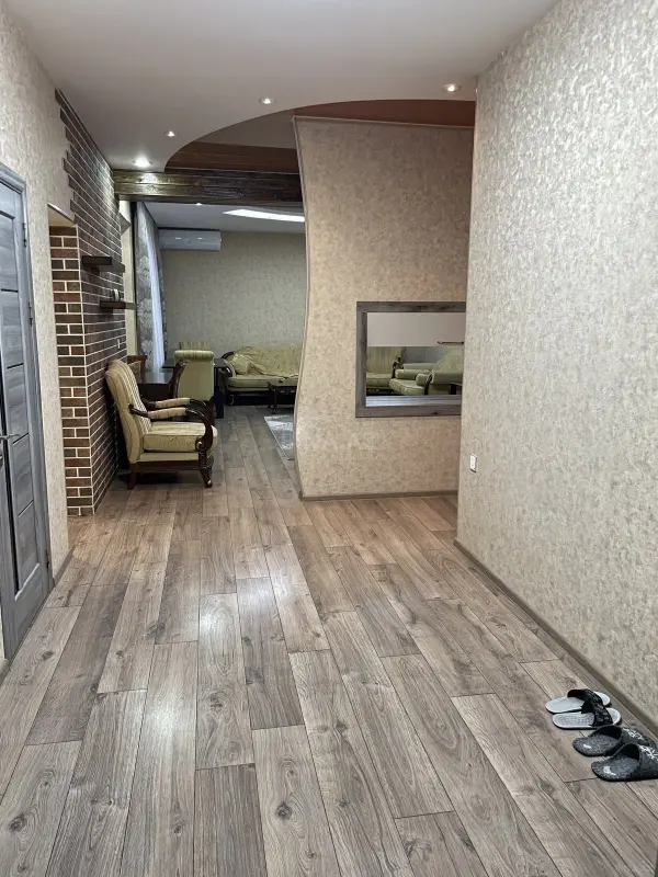 Kirayə verilir 3 otaqlı mənzil 120 m²