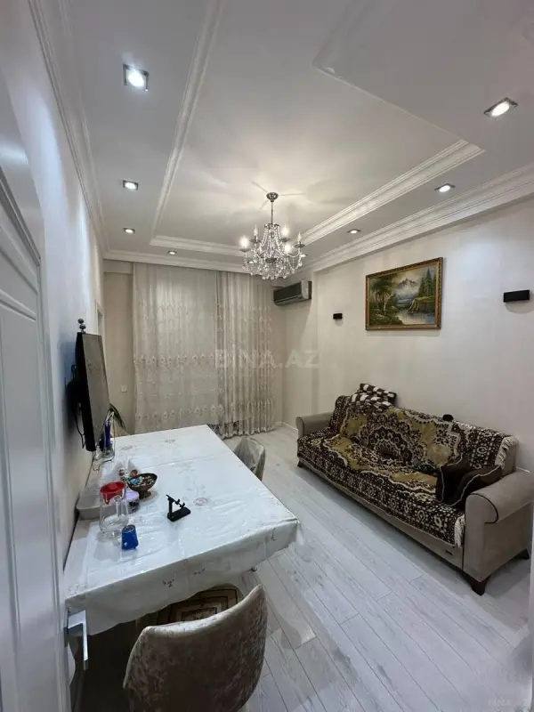 Satılır 2 otaqlı mənzil 62 m²