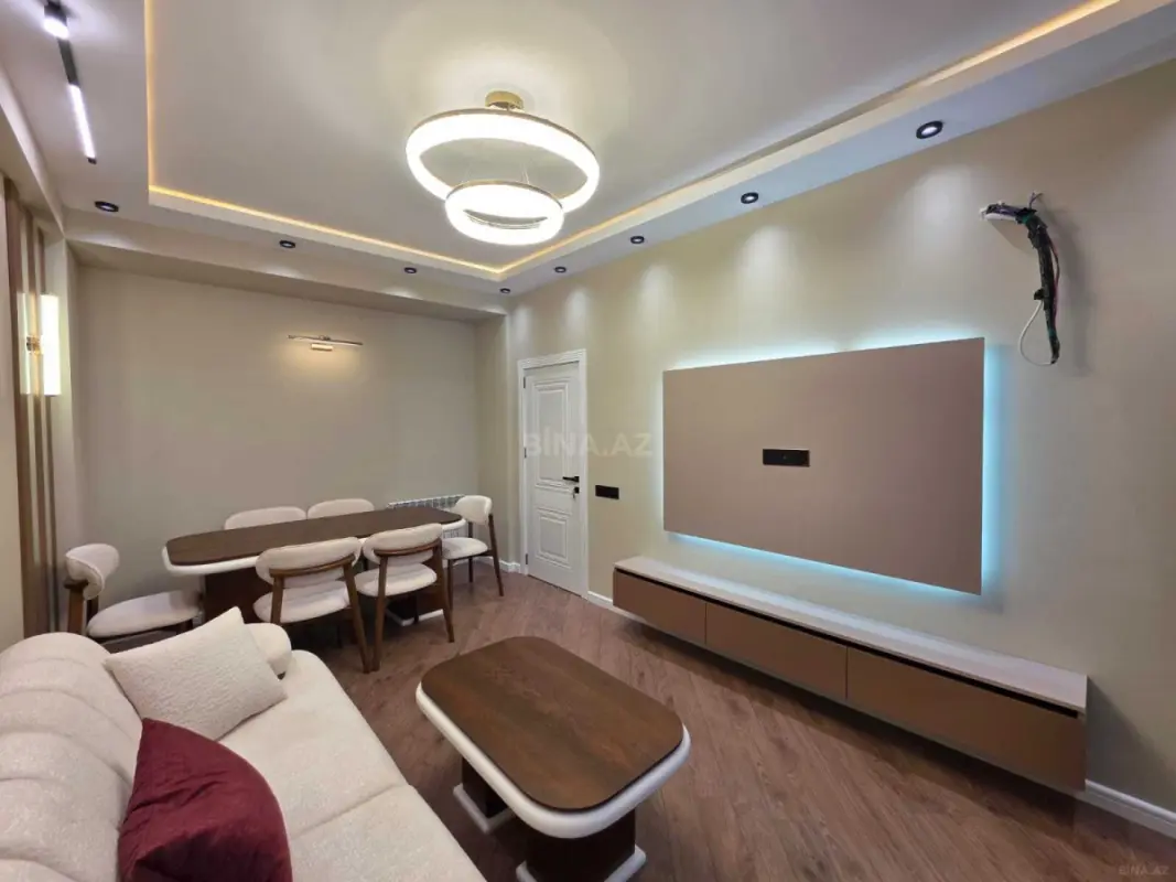 Satılır 3 otaqlı mənzil 82 m²