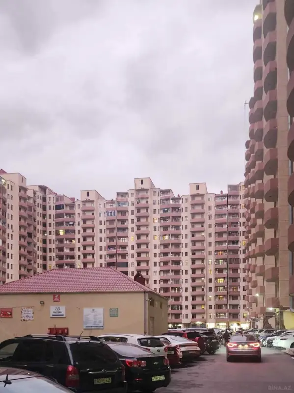 Kirayə verilir 2 otaqlı mənzil 76 m²