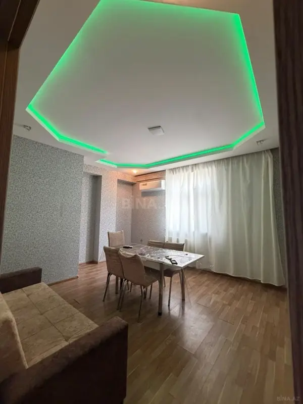 Kirayə verilir 2 otaqlı mənzil 57 m²