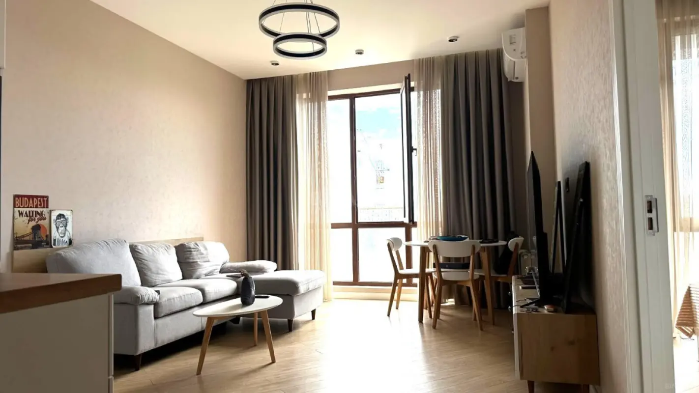 Satılır 2 otaqlı mənzil 52 m²