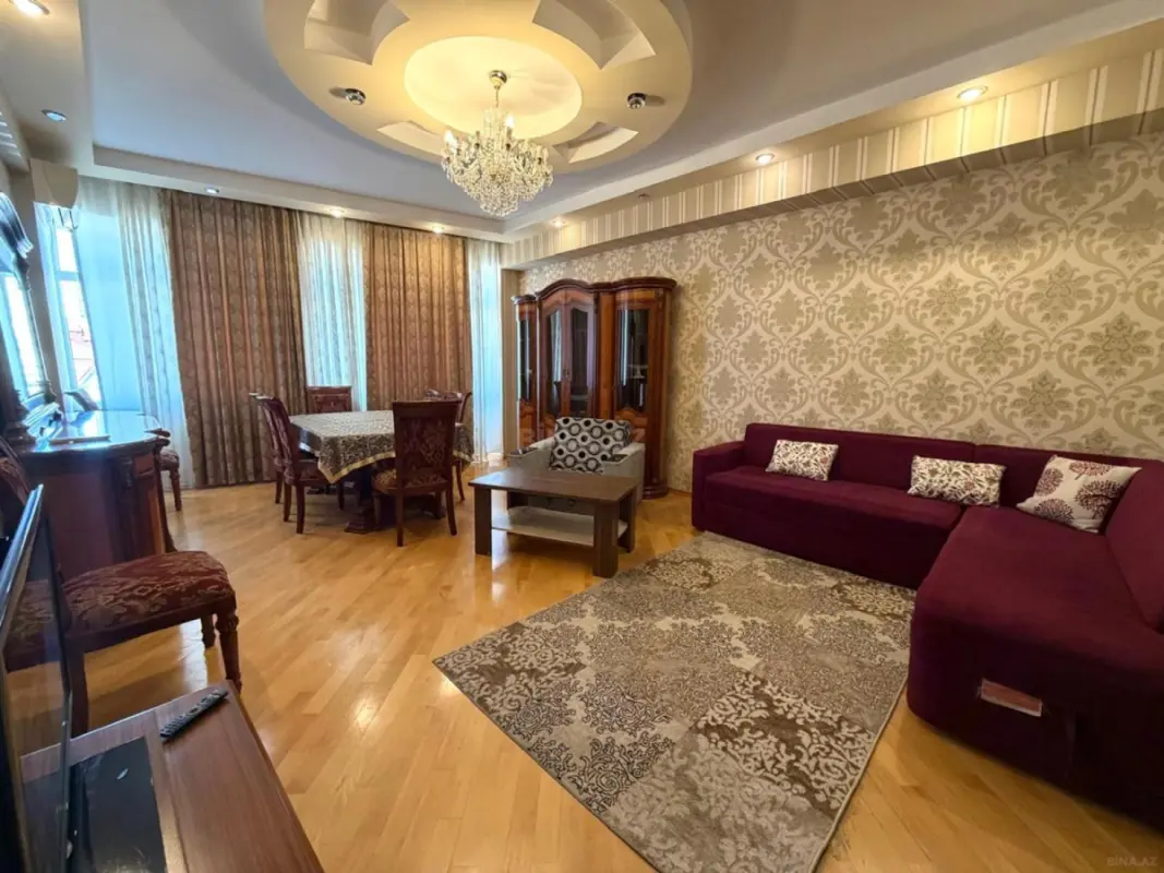 Kirayə verilir 3 otaqlı mənzil 125 m²