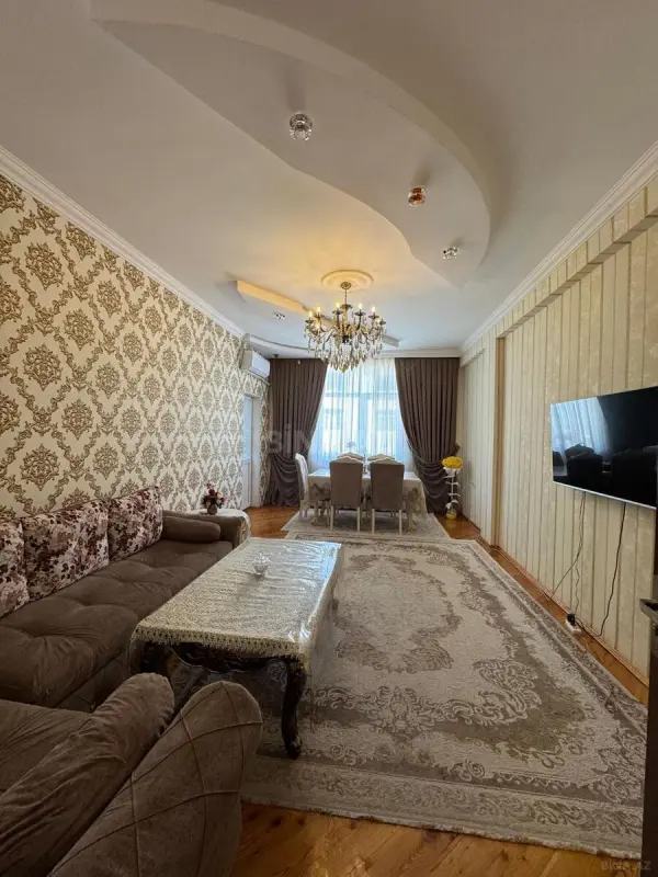 Satılır 3 otaqlı mənzil 105 m²
