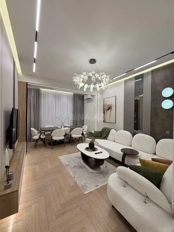 Satılır 3 otaqlı mənzil 117 m²