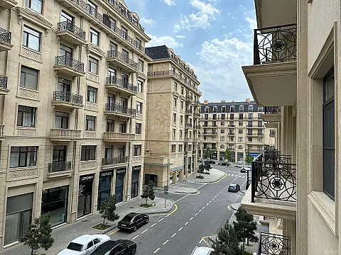 Kirayə verilir 2 otaqlı mənzil 93 m² — Bakı 2 otaq 93.00 m²