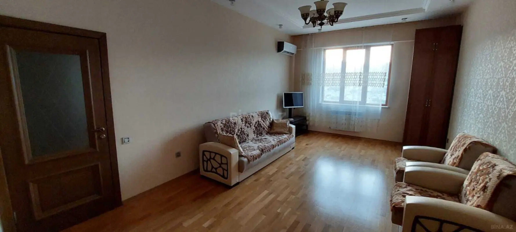 Satılır 2 otaqlı mənzil 75 m²