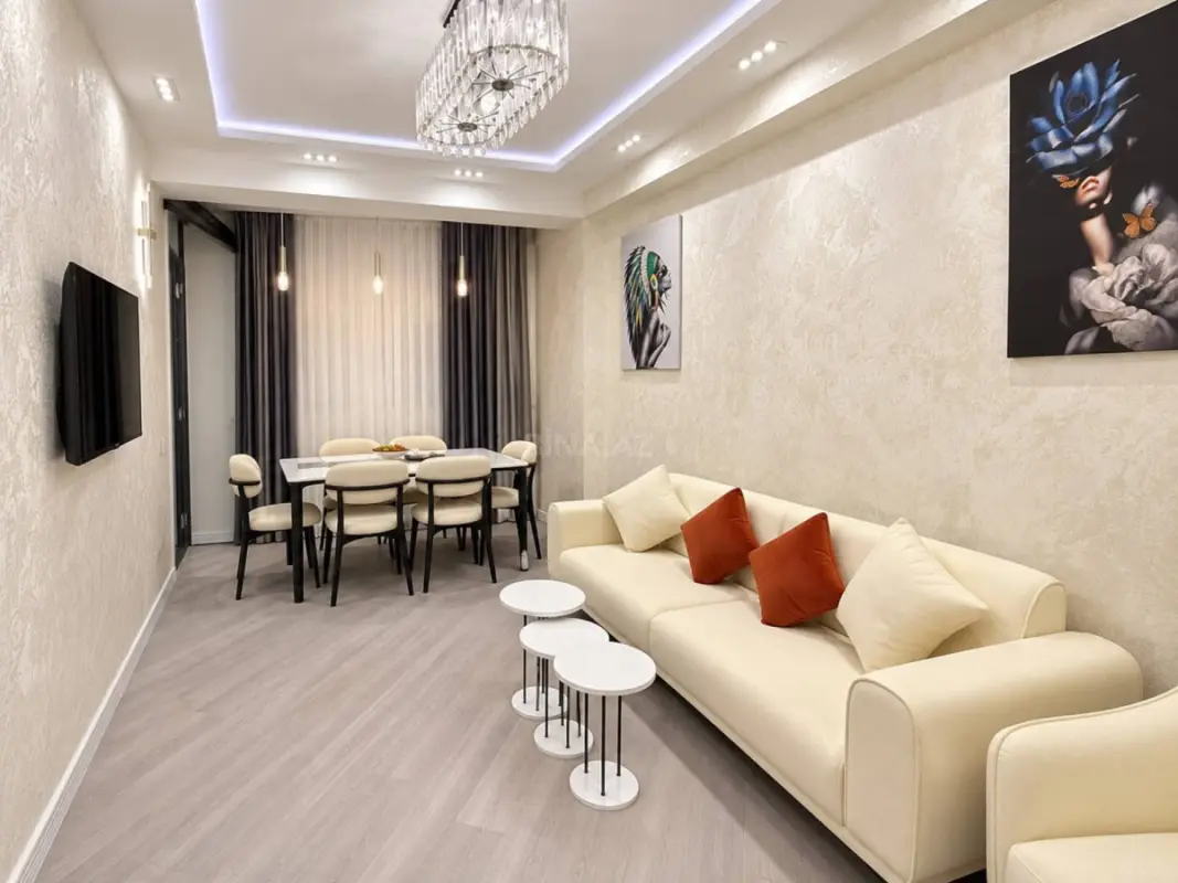 Kirayə verilir 2 otaqlı mənzil 52 m²