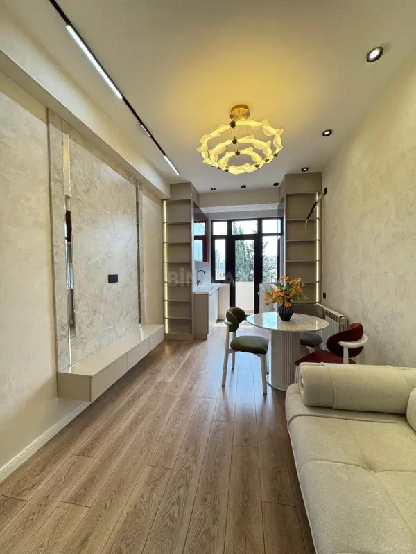 Satılır 2 otaqlı mənzil 53 m²