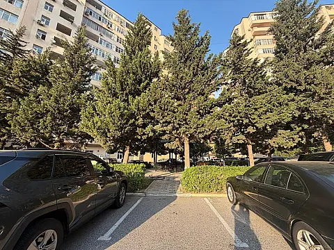 Kirayə verilir 3 otaqlı mənzil 145 m² — Bakı 3 otaq 145.00 m²