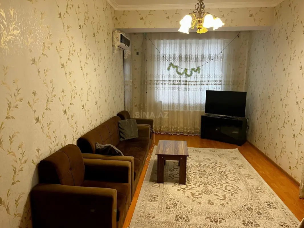 Kirayə verilir 3 otaqlı mənzil 95 m²