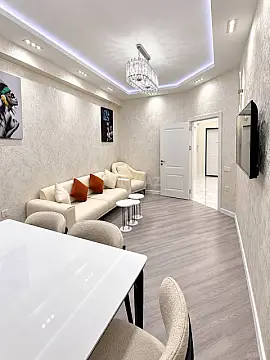 Kirayə verilir 2 otaqlı mənzil 65 m² — Bakı 2 otaq 65.00 m²