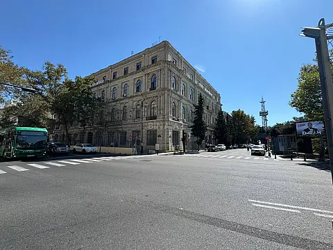 Kirayə verilir obyekt 45 m² — Bakı 45.00 m²