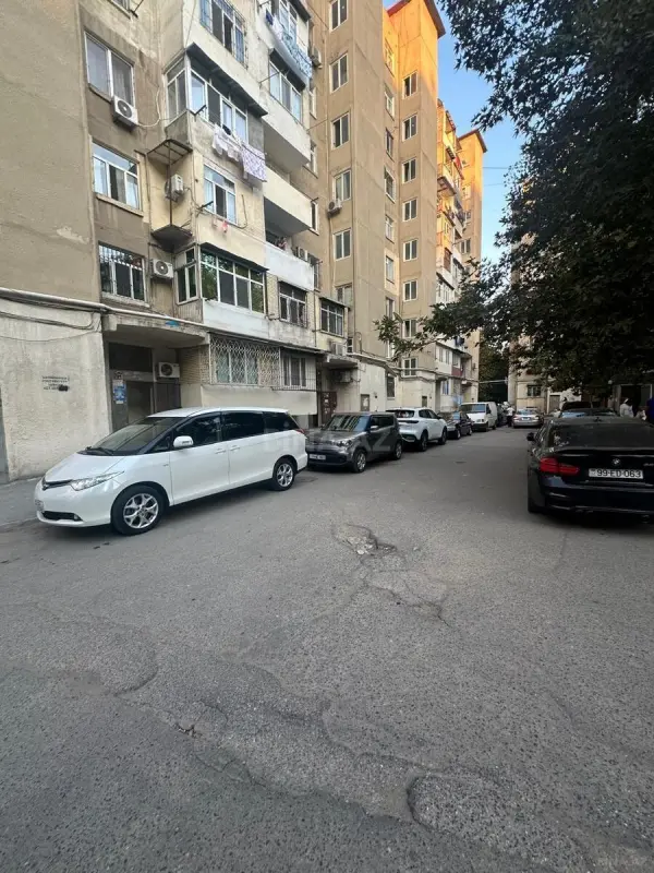Satılır 3 otaqlı mənzil 80 m²
