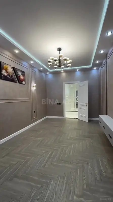 Satılır 3 otaqlı mənzil 137 m²