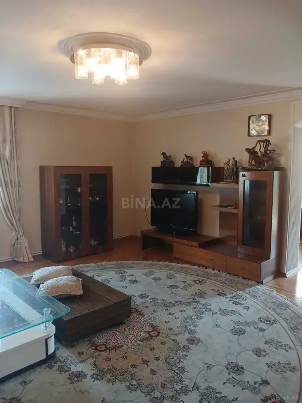 Kirayə verilir 2 otaqlı mənzil 58 m²