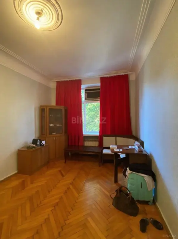 Satılır 1 otaqlı mənzil 35 m²