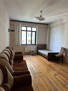Kirayə verilir 3 otaqlı mənzil 130 m² — Bakı, Nərimanov 3 otaq 130.00 m²