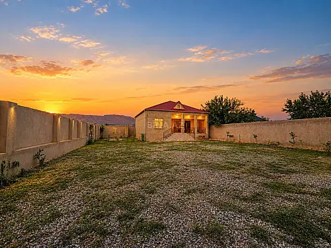 Satılır 4 otaqlı həyət evi 120 m² — Bakı, Qobustan qəs. 4 otaq 120.00 m²