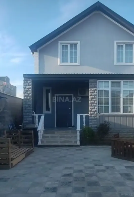 Satılır 4 otaqlı həyət evi 155 m²