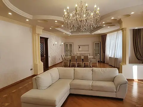 Kirayə verilir 3 otaqlı mənzil 268 m² — Bakı, Nizami 3 otaq 268.00 m²
