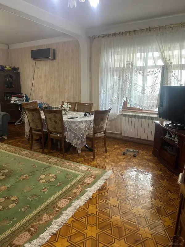 Satılır 5 otaqlı mənzil 120 m²