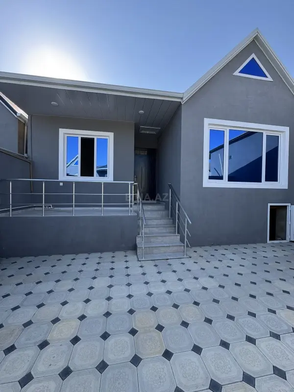 Satılır 4 otaqlı həyət evi 100 m²