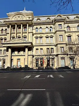 Kirayə verilir obyekt 100 m² — Bakı, Nəsimi 100.00 m²