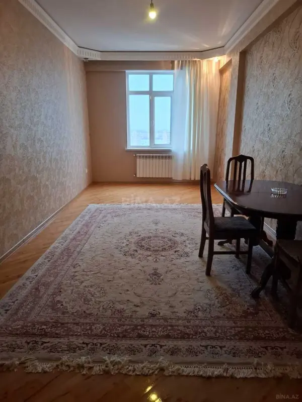 Satılır 3 otaqlı mənzil 105 m²