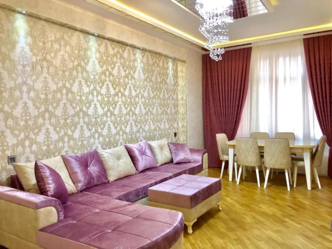 Kirayə verilir 2 otaqlı mənzil 69 m²