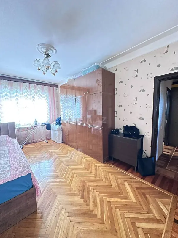 Satılır 3 otaqlı mənzil 91 m²