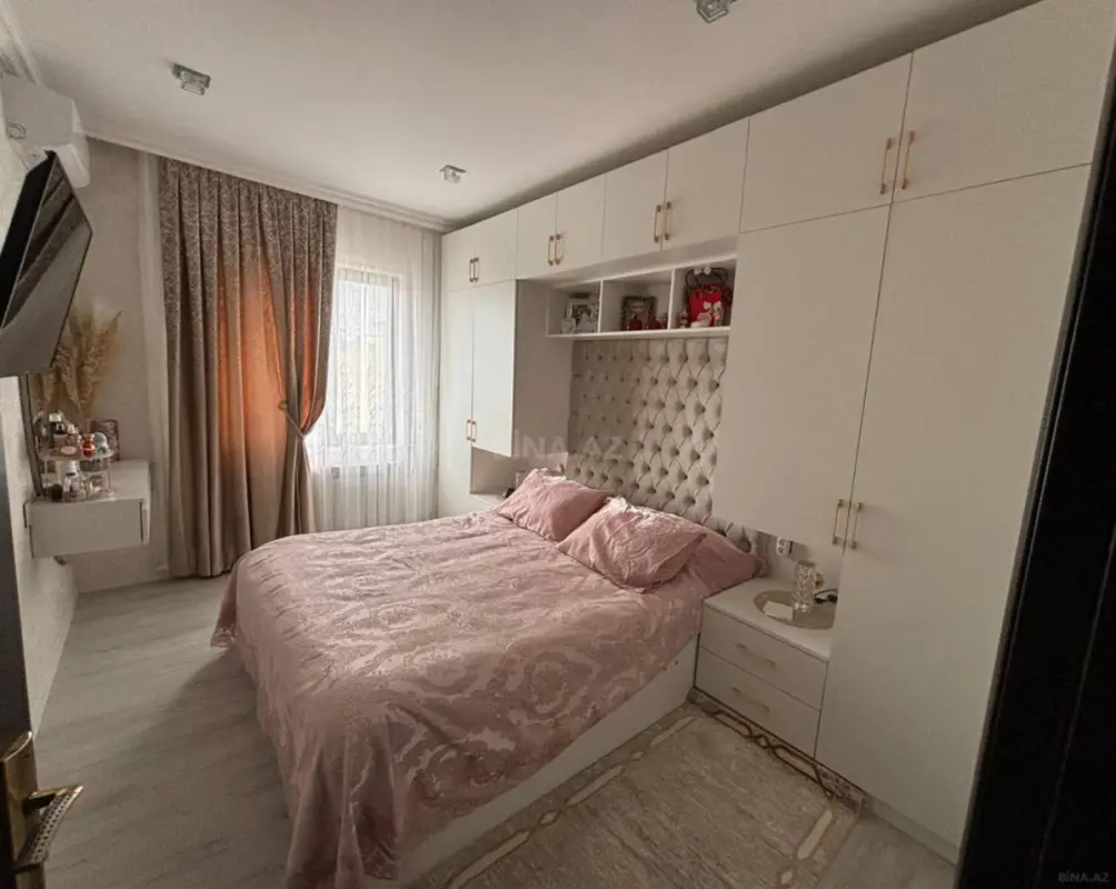 Satılır 4 otaqlı mənzil 90 m²