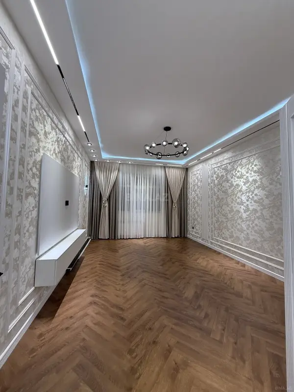 Satılır 3 otaqlı mənzil 115 m²