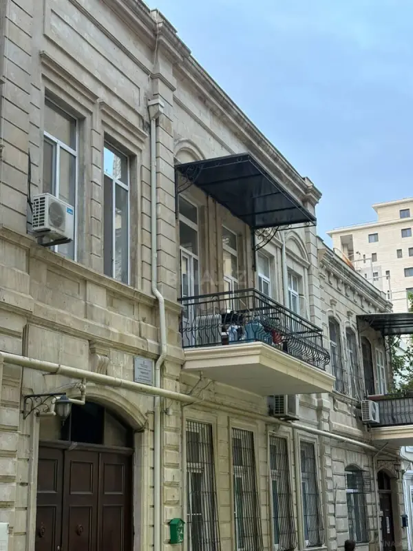 Kirayə verilir 4 otaqlı mənzil 70 m²