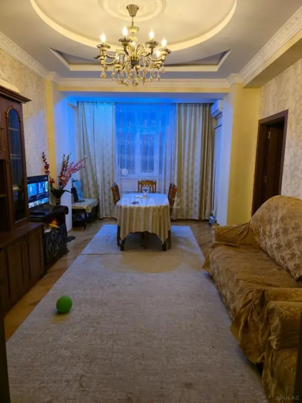 Satılır 2 otaqlı mənzil 70 m²