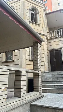 Satılır 8 otaqlı həyət evi 300 m² — Bakı, Nərimanov 8 otaq 300.00 m²