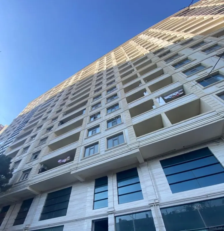 Satılır 1 otaqlı mənzil 65 m²