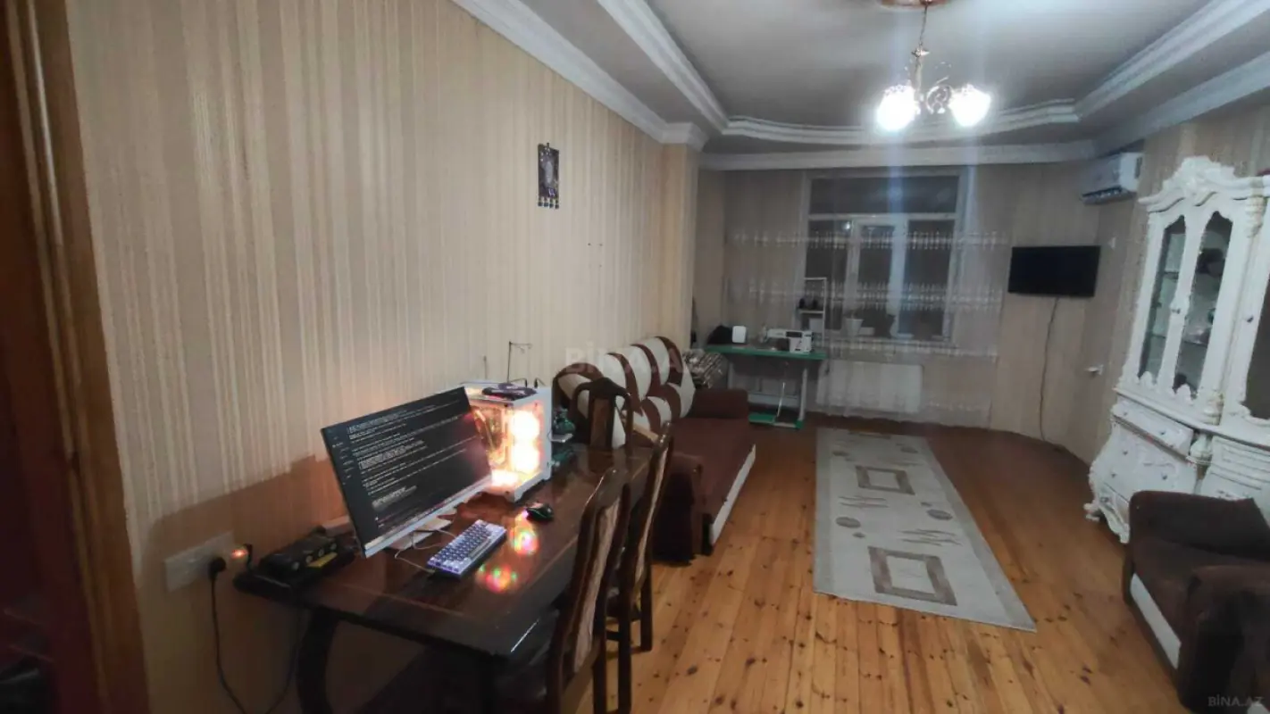 Satılır 2 otaqlı mənzil 74 m²