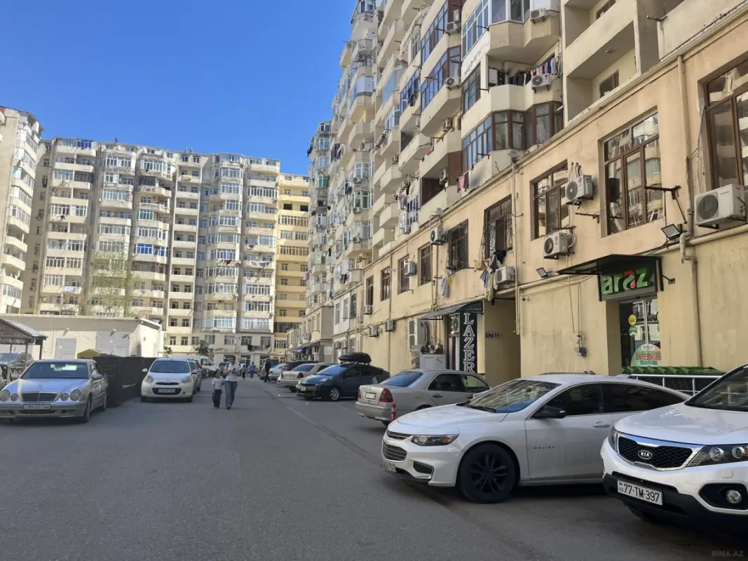 Satılır 2 otaqlı mənzil 61 m²